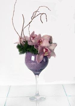  Ankara Siteler Yukarpeenek online iek gnderme sipari  cam ierisinde 3 adet kandil orkide